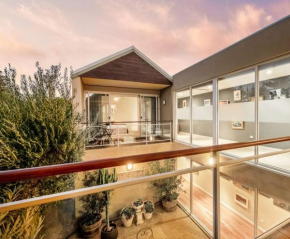 Cottesloe Beach Haven - Executive Escapes
